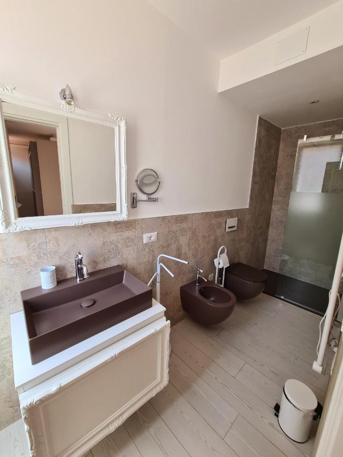 Isola Nel Parco Villas & Rooms ラ・マッダレーナ エクステリア 写真